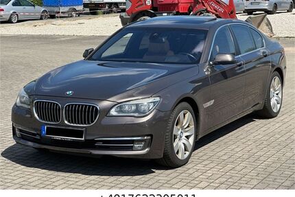 BMW 740