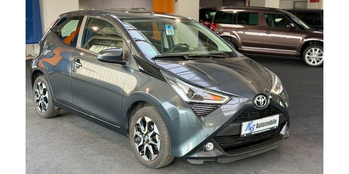 Toyota Aygo (X) 14.470 km 12.999 &euro; Bremerhaven 27568