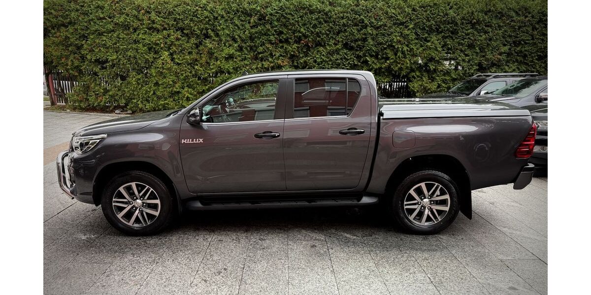 Toyota Hilux 43.000 km 37.980 &euro; München 81827