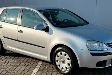 VW Golf 176.696 km 3.699 &euro; Kreuztal 57223