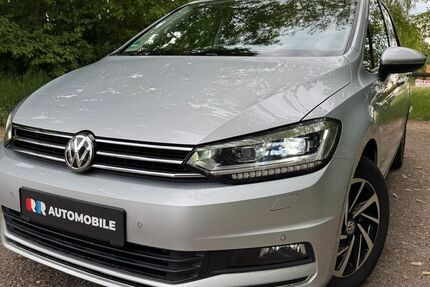 VW Touran 141.000 km 19.590 &euro; Großmehring 85098