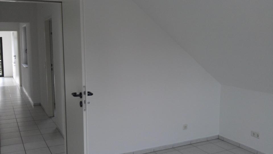 Dachgeschoßwohnung Pfungstadt - 3 Zimmer, 91 m&sup2;, 1.100&euro; | Angebot:25648794