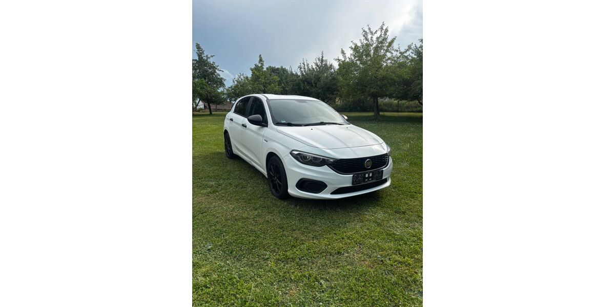 Fiat Tipo 82.000 km 9.300 &euro; Griesingen 89608
