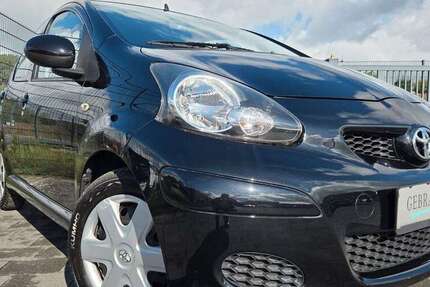 Toyota Aygo 72.000 km 3.888 &euro; Paderborn 33102