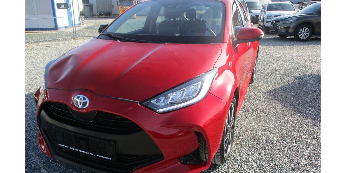 Toyota Yaris 88.000 km 14.750 € Nürnberg 90431