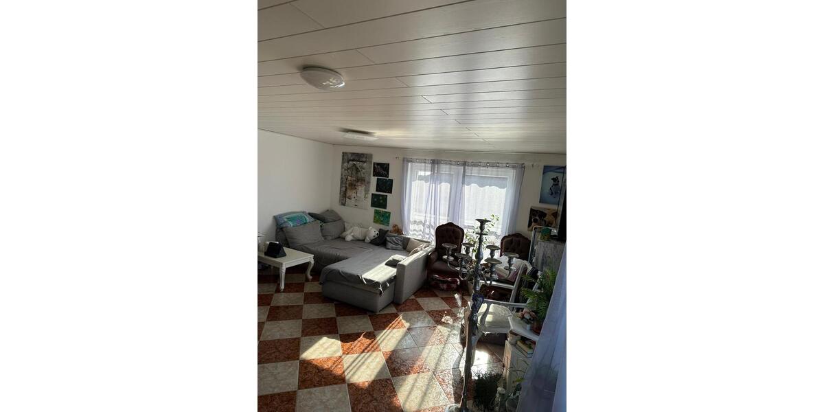 Etagenwohnung Braunfels - 1 Zimmer, 115 m&sup2;, 900&euro; | Angebot:25310181