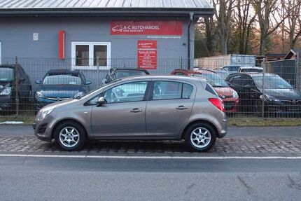 Opel Corsa 239.349 km 2.999 &euro; Loxstedt-Hahnenknoop 27612