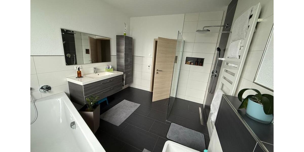 Bungalow Mössingen - 4 Zimmer, 135 m&sup2;, 899.000&euro; | Angebot:26099900