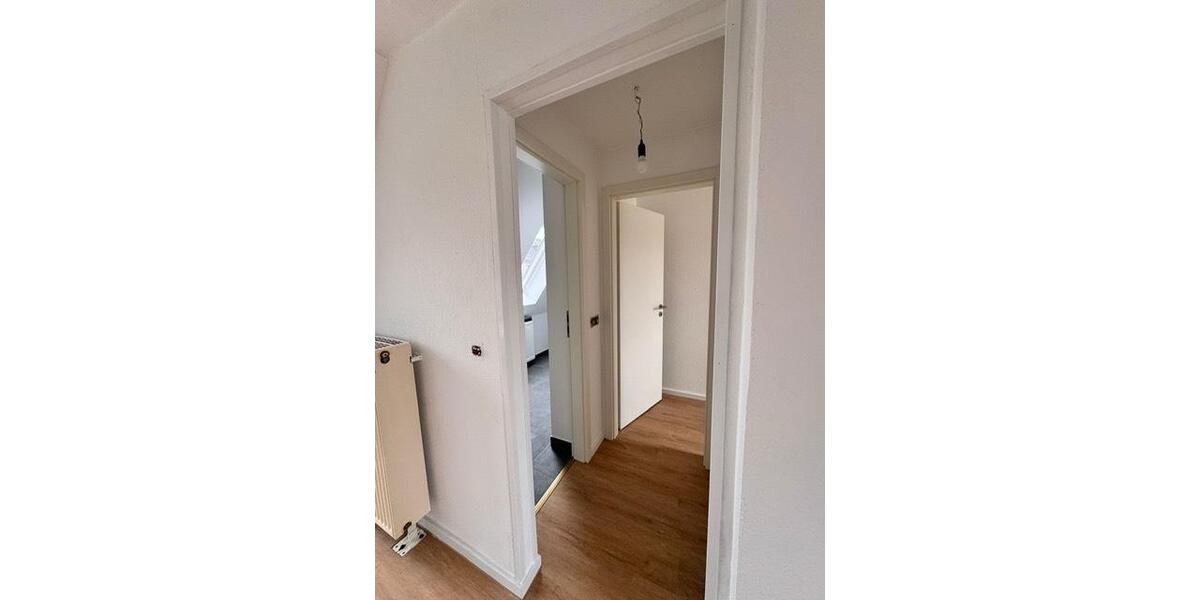 Dachgeschoßwohnung Osnabrück Eversburg - 2.5 Zimmer, 74 m&sup2;, 1.070&euro; | Angebot:26412727