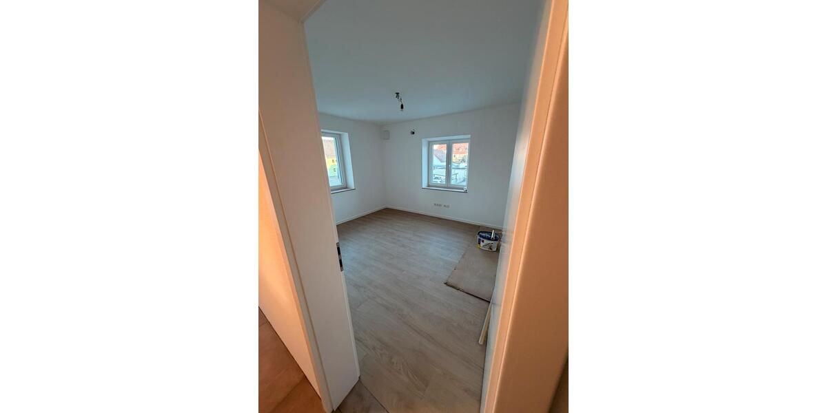Doppelhaushälfte Burgau - 5 Zimmer, 135 m&sup2;, 1.490&euro; | Angebot:26383338