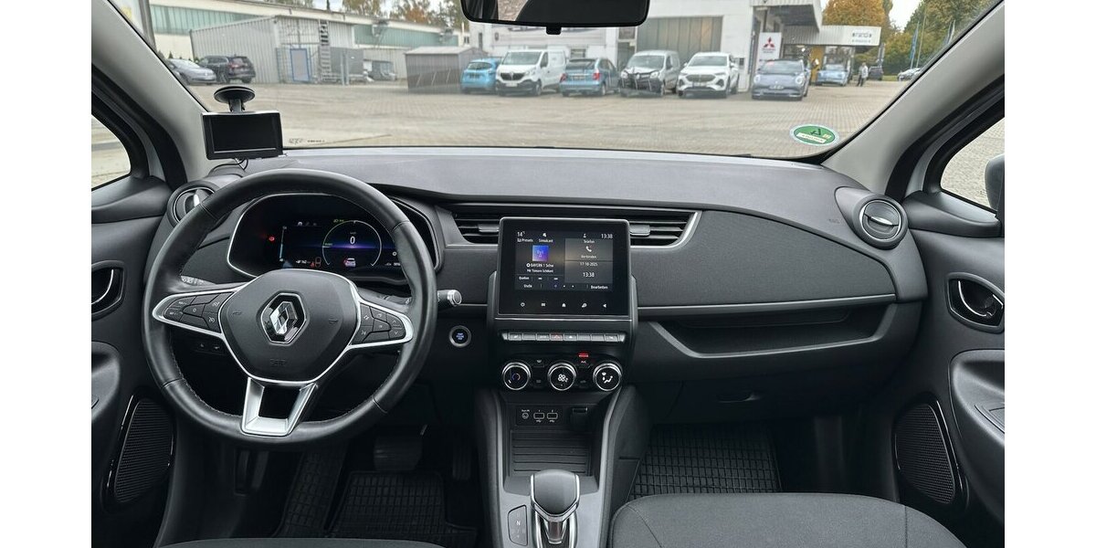 Renault ZOE Life R110 / SitzH / LenkradH / RückfahrK 50.300 km 14.890 &euro; Donauwörth 86609