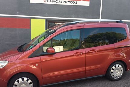 Ford Tourneo Courier 147.000 km 3.790 &euro; Villingen-Schwenningen 78054