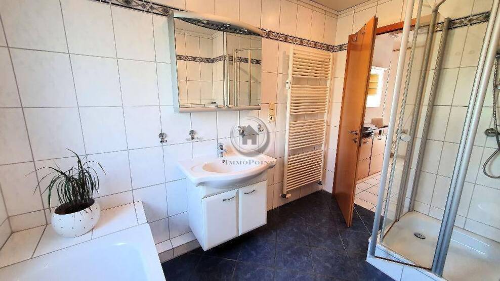 !!! ImmoPoint !!! TOP Energiewert - 3 Zimmer möglich - SüdWest Balkon + Garage !!! (IP V 3 MD 75)
