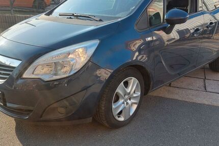 Opel Meriva 118.100 km 3.199 &euro; Plauen 08523