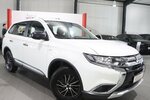 Outlander 2.0 WHITE / TEMPOMAT / PDC / ABN.AHK