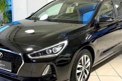 Hyundai i30 118.000 km 10.990 &euro; Köln 51067