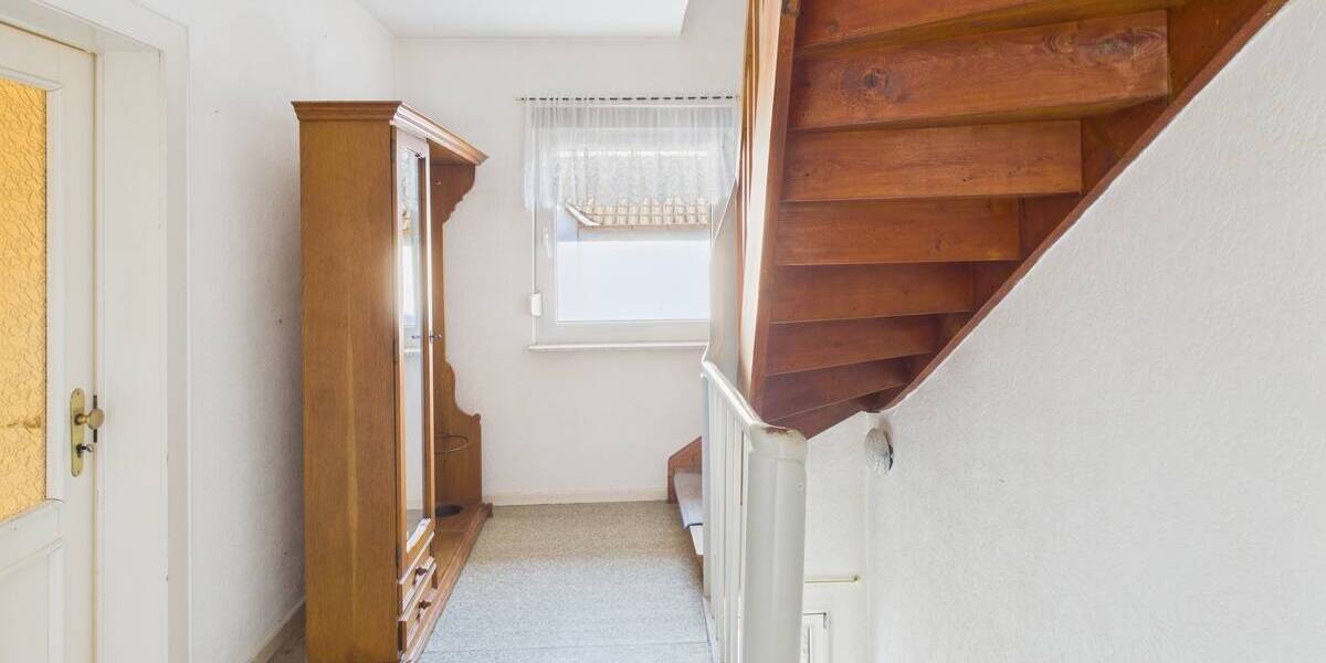 Einfamilienhaus Niederdorfelden - 1 Zimmer, 258 m&sup2;, 599.000&euro; | Angebot:25699004