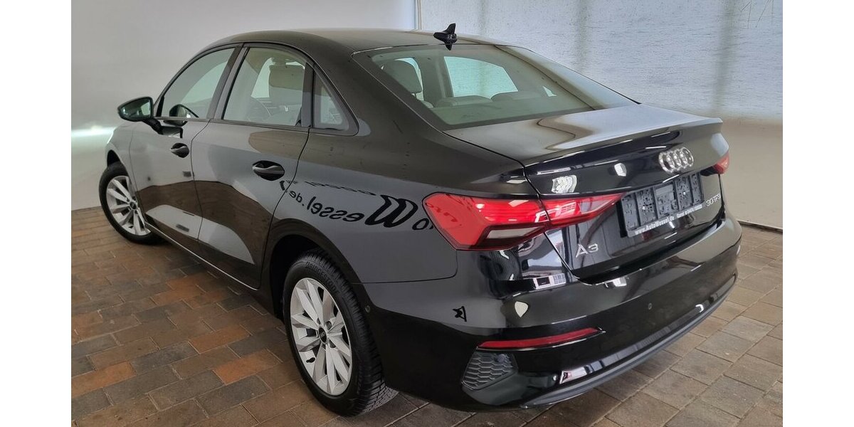 Audi A3 30TFSI limo Navi Leder Digital VIC Kamera LED 66.400 km 21.100 &euro; Garrel 49681