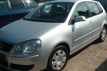 VW Polo 67.664 km 2.990 &euro; Köln 51149