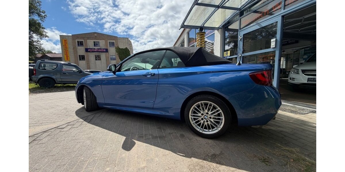 BMW 220 220i Cabrio M paket 34000Km 34.000 km 21.499 &euro; Rudolstadt 07407