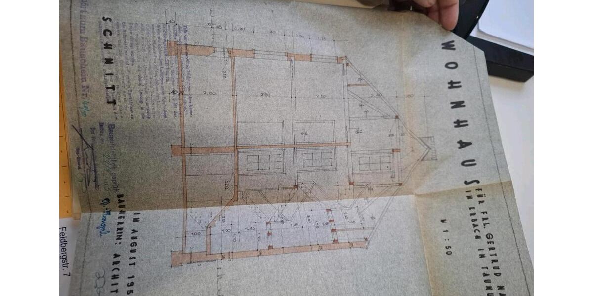 Mehrfamilienhaus, Wohnhaus Bad Camberg - 7 Zimmer, 164 m&sup2;, 320.000&euro; | Angebot:25950741