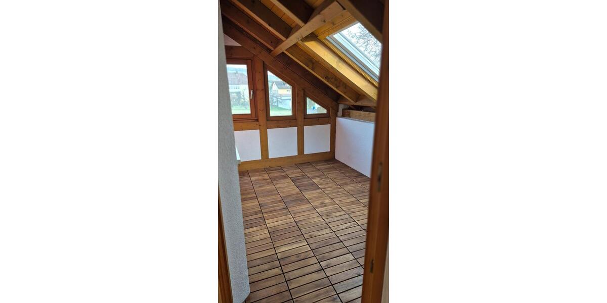 Etagenwohnung Wutöschingen - 3.5 Zimmer, 100 m&sup2;, 1.000&euro; | Angebot:25518951