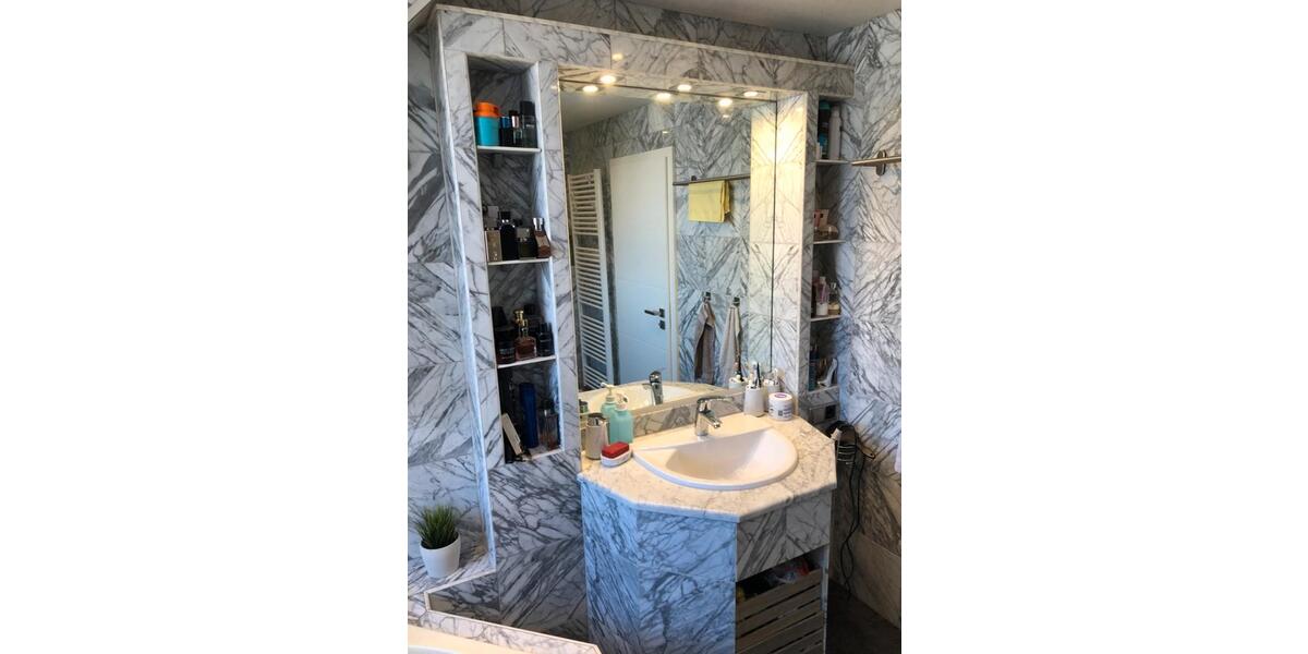 Dachgeschoßwohnung Ludwigshafen am Rhein Rheingönheim - 3.5 Zimmer, 84 m&sup2;, 230.000&euro; | Angebot:23797671