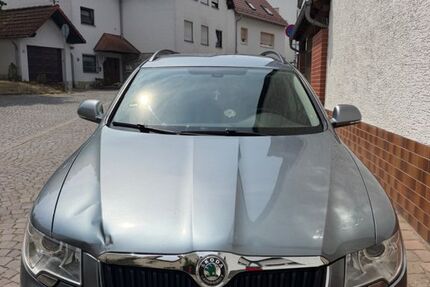 Skoda Superb 184.000 km 8.600 &euro; Wiesbaden 65207
