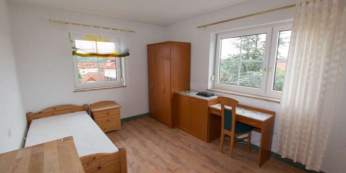 Etagenwohnung Bad Rodach - 1 Zimmer, 20 m&sup2;, 350&euro; | Angebot:24782229