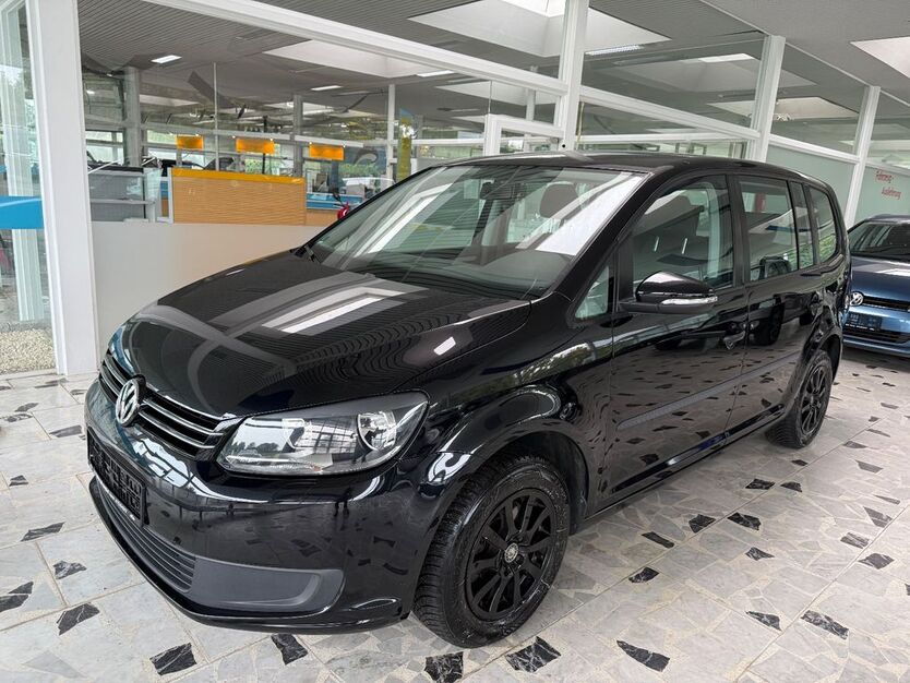 VW Touran 128.000 km 8.990 € Freren 49832