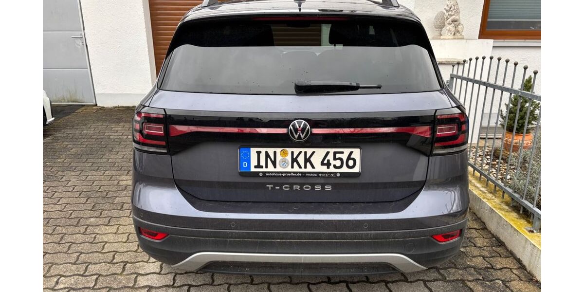 VW T-Cross 31.590 km 22.300 &euro; Ingolstadt 85051