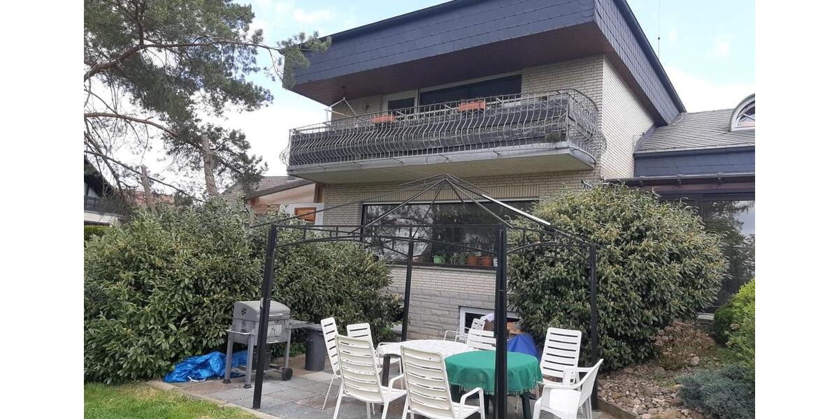 Villa Rinteln - 5 Zimmer, 220 m&sup2;, 1.850&euro; | Angebot:25986835