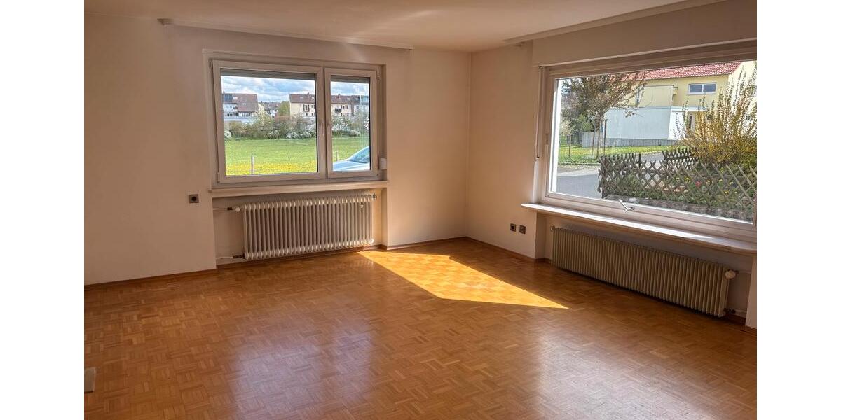 Erdgeschoßwohnung Schramberg - 3.5 Zimmer, 100 m&sup2;, 750&euro; | Angebot:26258917