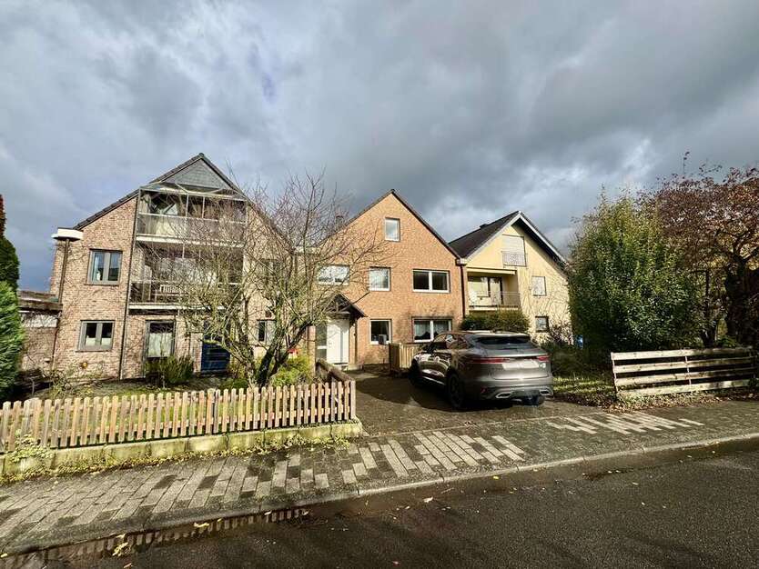 Haus zum Kaufen in Bonn 595.000 € 172 m² 8 zimmer