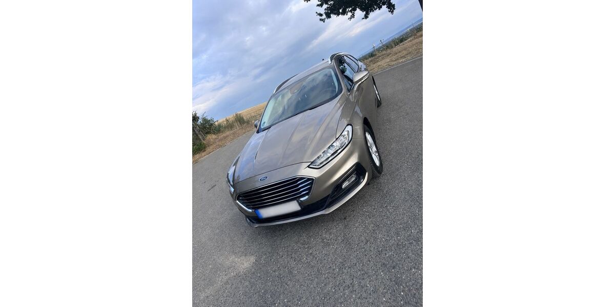 Ford Mondeo 99.800 km 22.900 &euro; Sangerhausen 06526