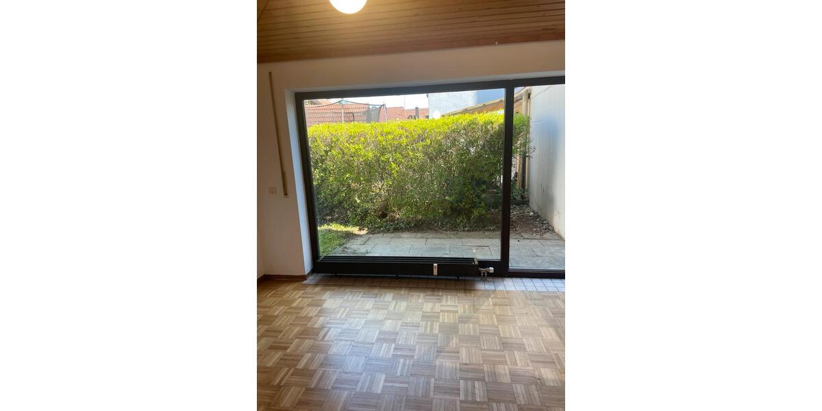 Erdgeschoßwohnung Reutlingen Reutlingen-Betzingen - 1 Zimmer, 25 m&sup2;, 600&euro; | Angebot:26406590