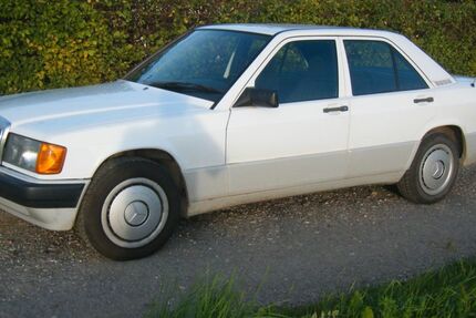 Mercedes-Benz 190 187.864 km 2.499 &euro; Tittmoning 84529