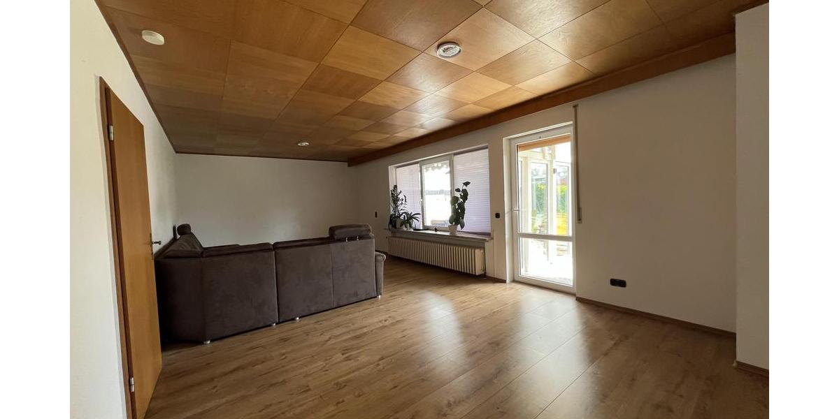 Weitsicht vor der Haustür - Einfamilienhaus Giesen Giesen | Angebot:27091097