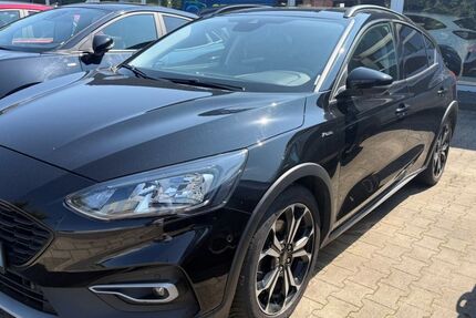 Ford Focus 64.600 km 17.749 &euro; Dannenberg 29451