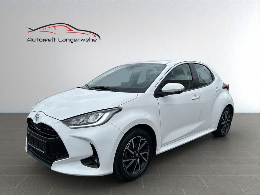 Toyota Yaris 17.608 km 16.299 € Langerwehe 52379