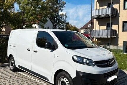 Opel Vivaro 109.200 km 17.900 &euro; Pulsnitz 01896