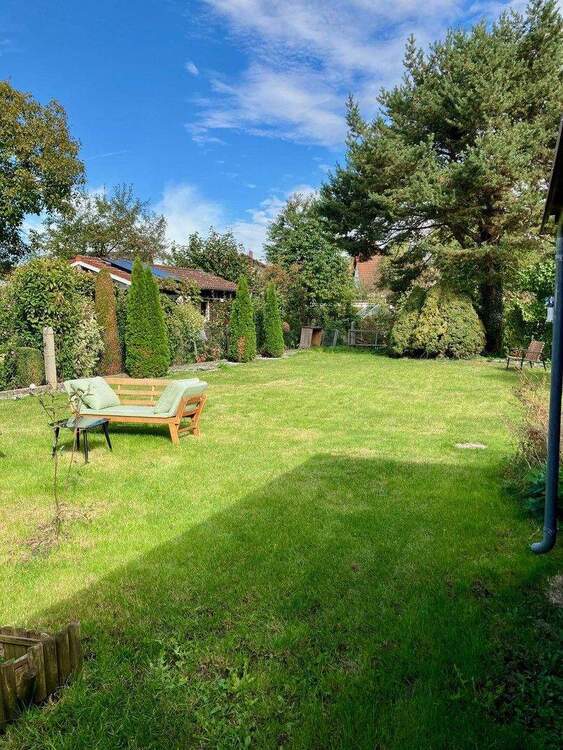 Provisionsfrei: Kleines Ein- bis Zweifamilienhaus, Garten, ruhig, hell, renoviert, Wolfgangsiedlung 8 zimmer