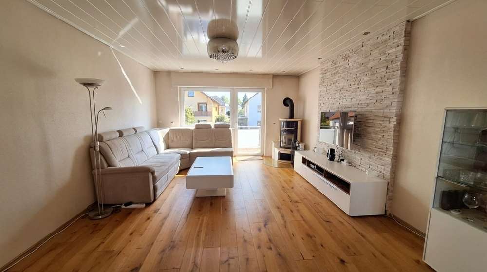 Etagenwohnung Viernheim - 3.5 Zimmer, 92 m&sup2;, 1.080&euro; | Angebot:25545293