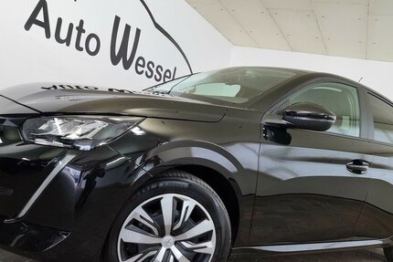 Peugeot 208 Active Pack LED Kamera APP Tempomat SHZ 16.750 km 14.999 € Garrel 49681