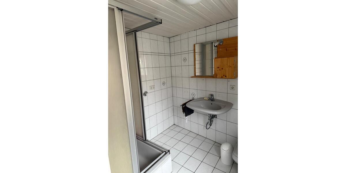 Einfamilienhaus Idstein - 7 Zimmer, 220 m&sup2;, 1.700&euro; | Angebot:25310411