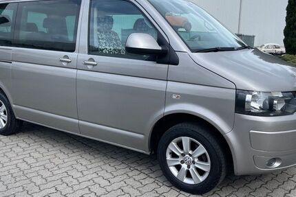 VW T5 Transporter 337.000 km 10.999 &euro; Kiel 24113