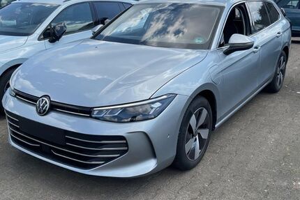 VW Passat 19.500 km 39.450 &euro; Langenfeld 40764