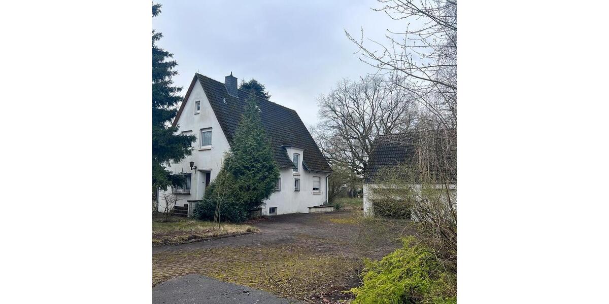 Einfamilienhaus Bünde - 5 Zimmer, 140 m&sup2;, 185.000&euro; | Angebot:26329283