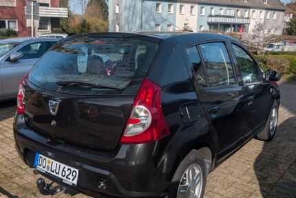 Dacia Sandero 106.460 km 4.500 &euro; Dortmund 44388