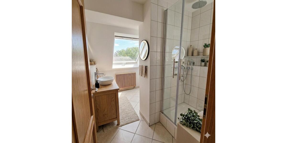 Dachgeschoßwohnung Rüsselsheim am Main - 4 Zimmer, 82 m&sup2;, 259.000&euro; | Angebot:26393918